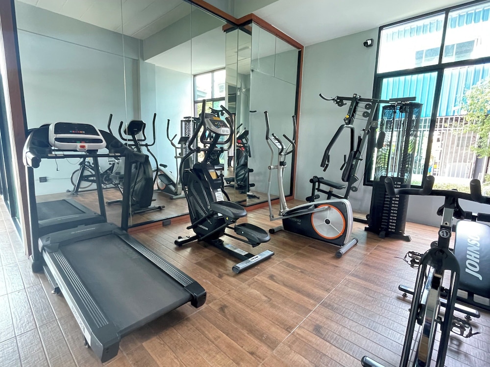 the bedrooms maeklong service apartment