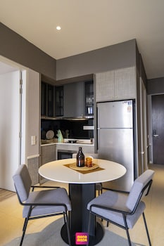 millerz square suite by mana mana