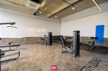 millerz square suite by mana mana