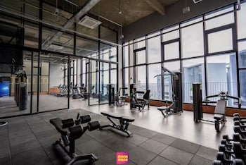 millerz square suite by mana mana