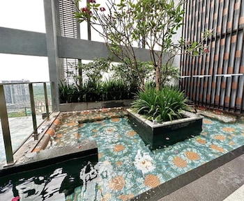 millerz square suite by mana mana