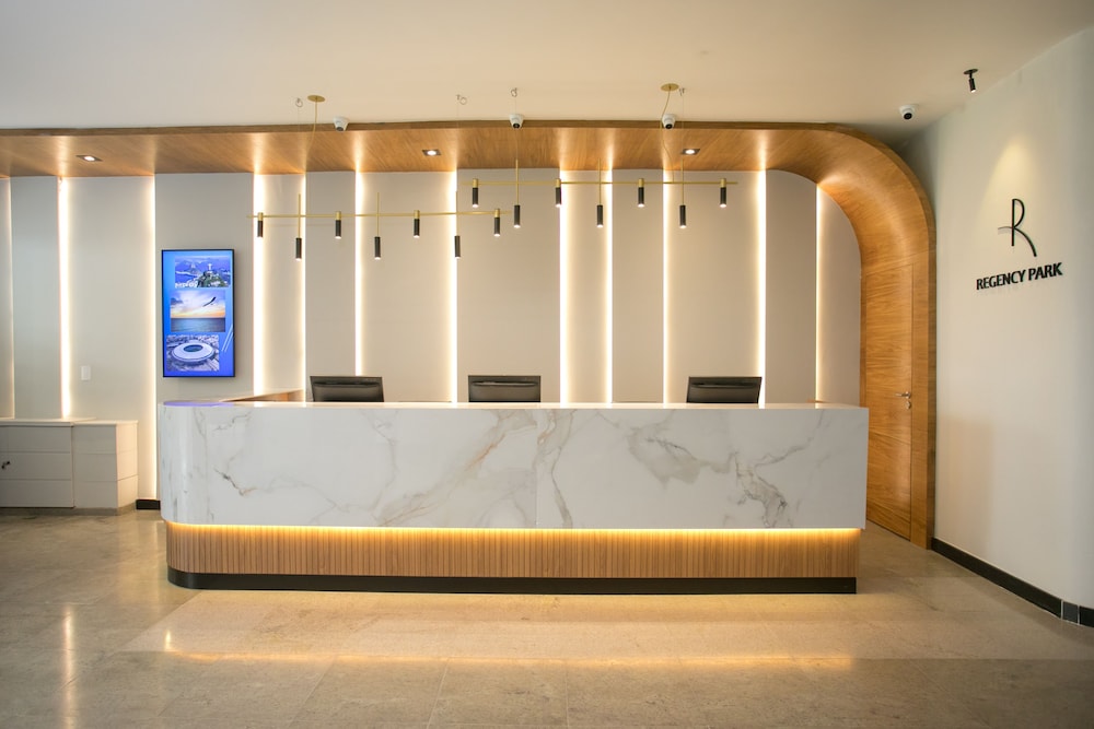 regency park hotel