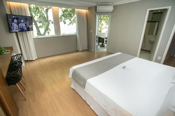 regency park hotel