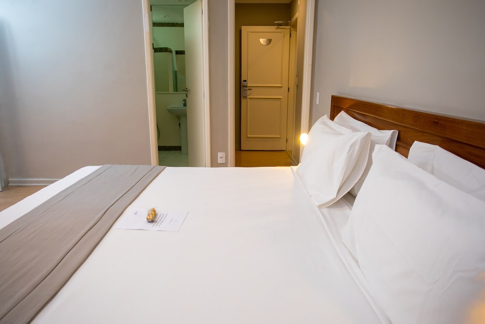 regency park hotel