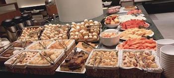 regency park hotel