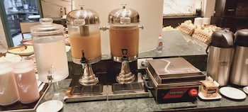 regency park hotel
