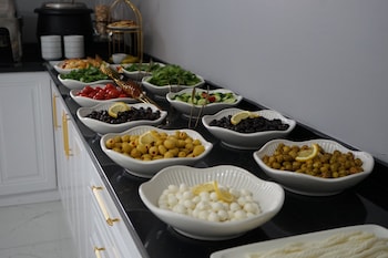 Etap Bulvar Hotel,,3 star