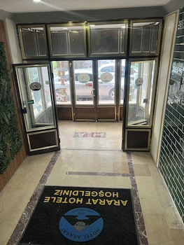 ararat hotel