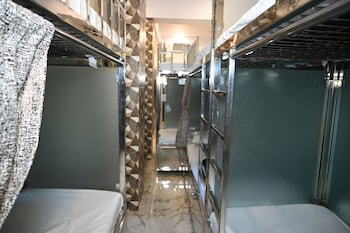 sagar dormitory andheri nearest to andheri railway station west