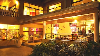 Ilboru Safari Lodge,Arusha National Park>>Arusha,5 star