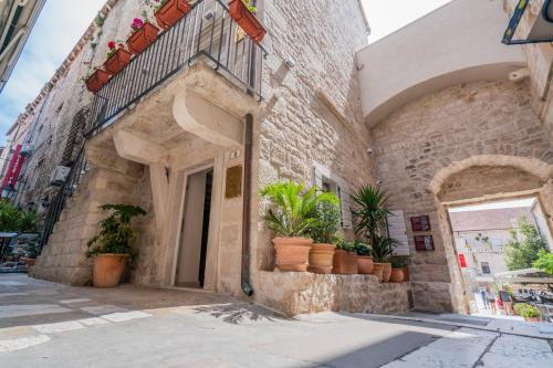 hvar