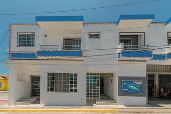 hotel la triguena