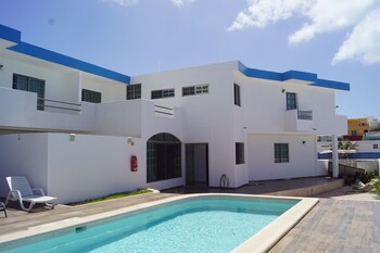 hotel la triguena