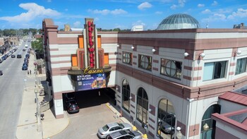 hometowne studios chicago n aurora naperville