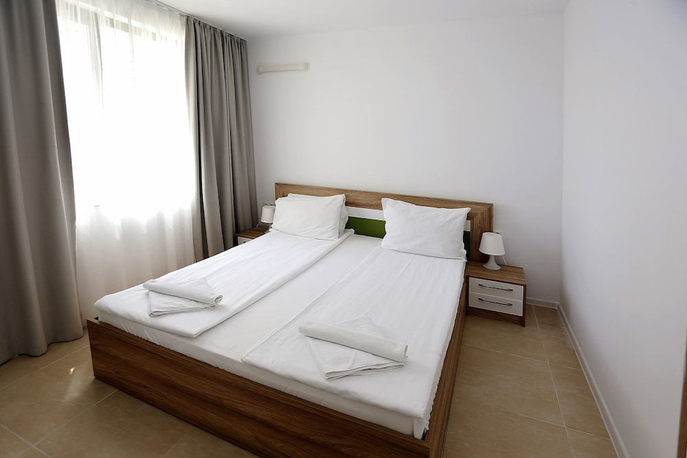 green life beach resort sozopol