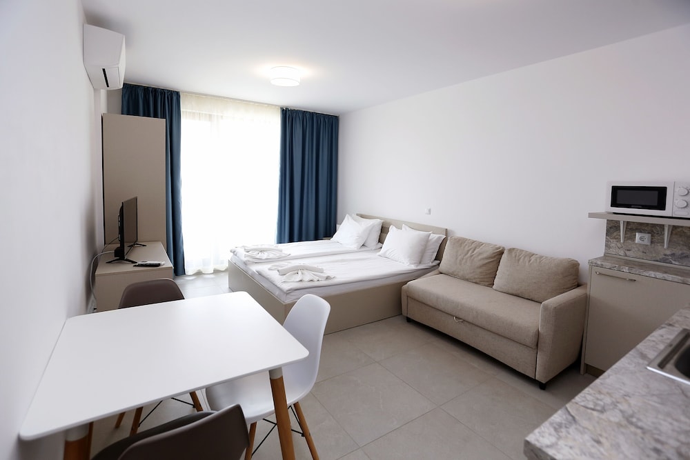 green life beach resort sozopol