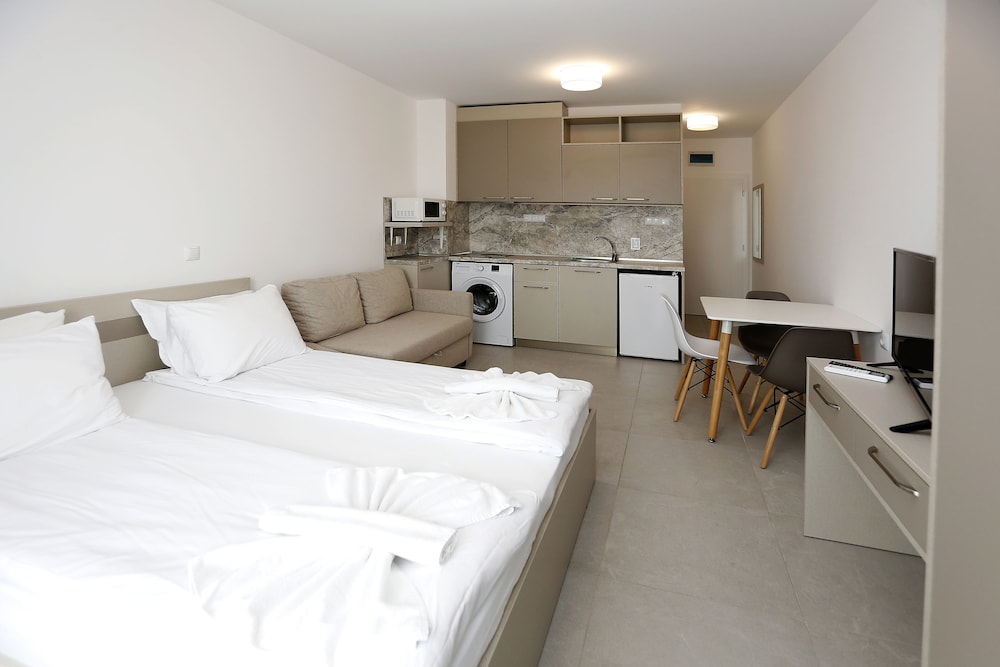 green life beach resort sozopol