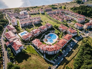 green life beach resort sozopol