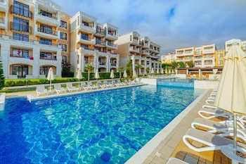 green life beach resort sozopol