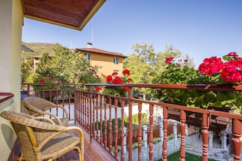 hotel villa boyana