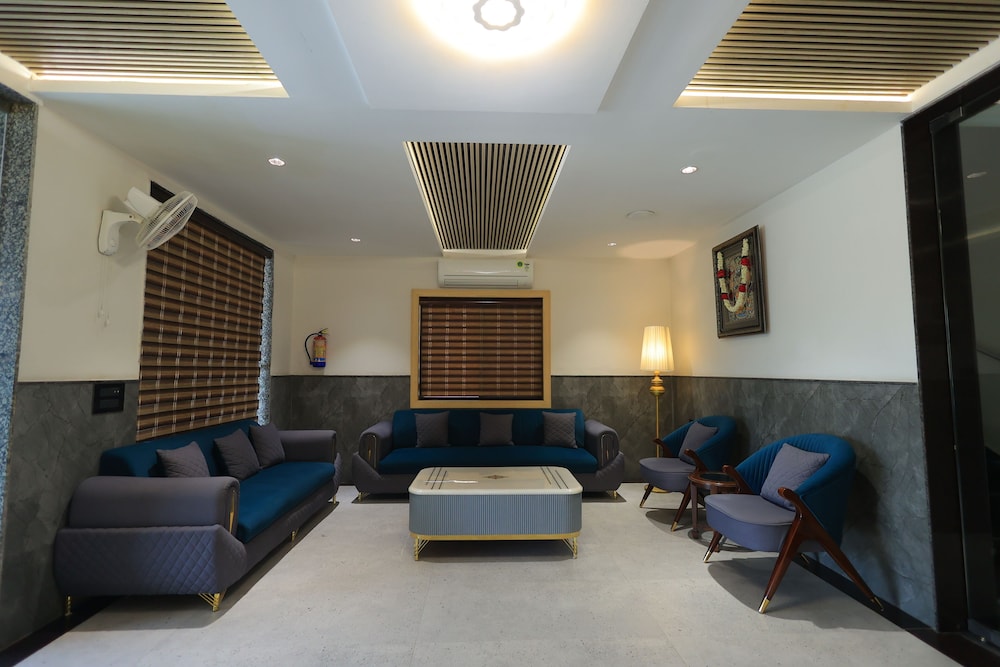 hotel sar kamla dham