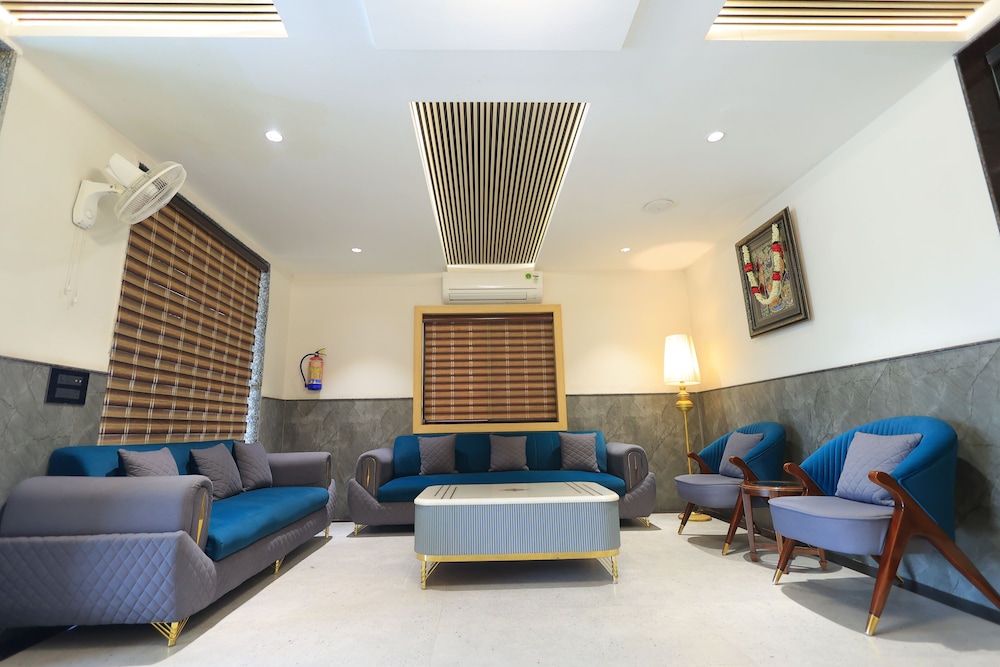 hotel sar kamla dham