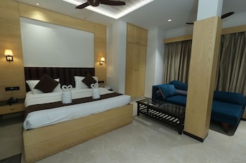 hotel sar kamla dham