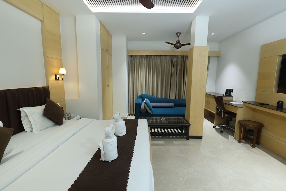 hotel sar kamla dham