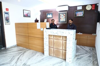 hotel sar kamla dham