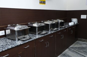 Hotel Sar Kamla Dham,,3 star