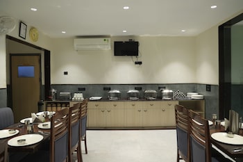 hotel sar kamla dham