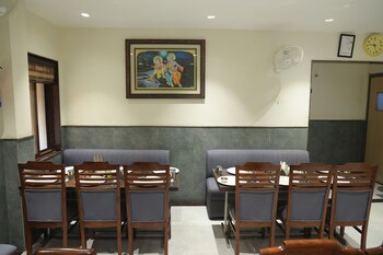 hotel sar kamla dham