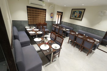 hotel sar kamla dham