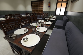 hotel sar kamla dham