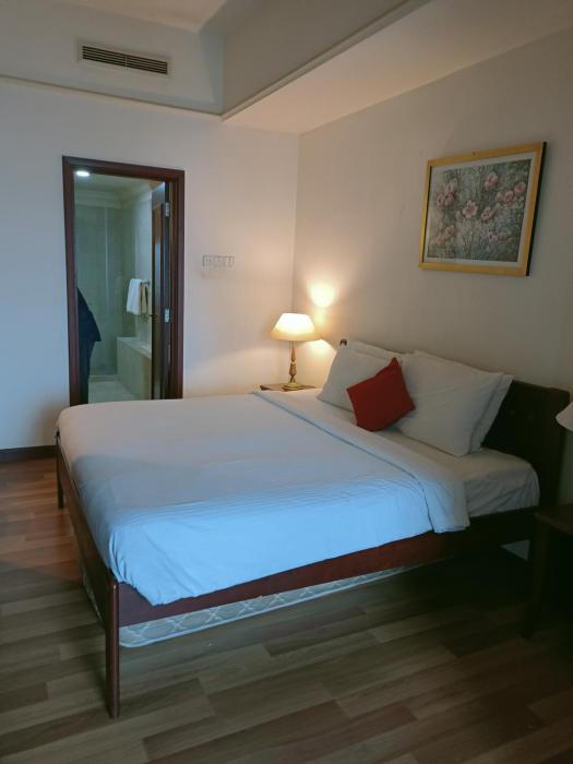 amazing pool by platinum suites