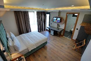 shelton airport otel