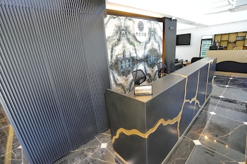 shelton airport otel