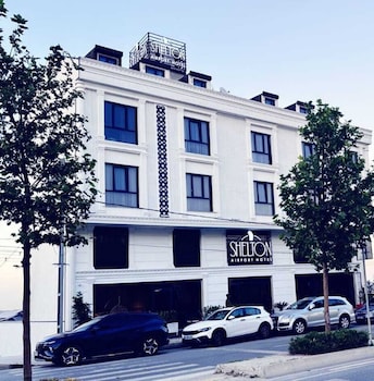 shelton airport otel