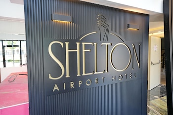 shelton airport otel