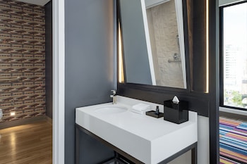aloft santo domingo piantini