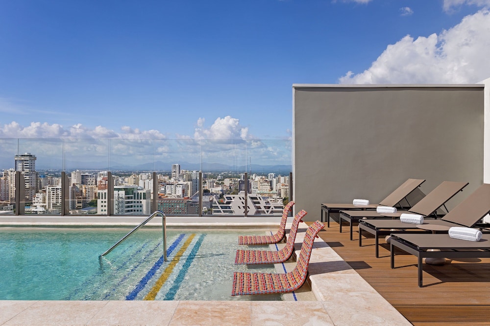 aloft santo domingo piantini