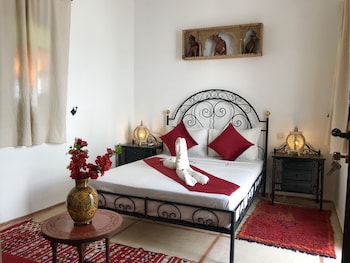 riad iklil