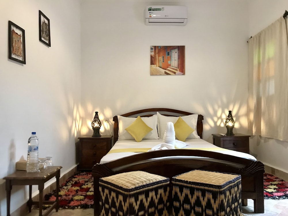 riad iklil