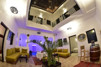 riad iklil