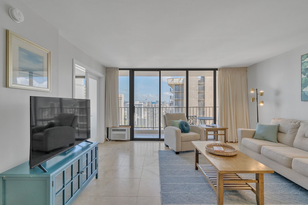 tower 1 suite 3514 kp 1 bedroom condo by redawning