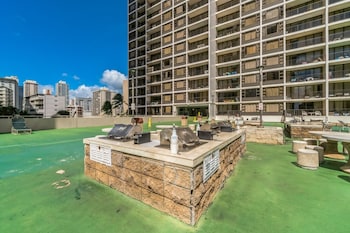 tower 1 suite 3514 kp 1 bedroom condo by redawning