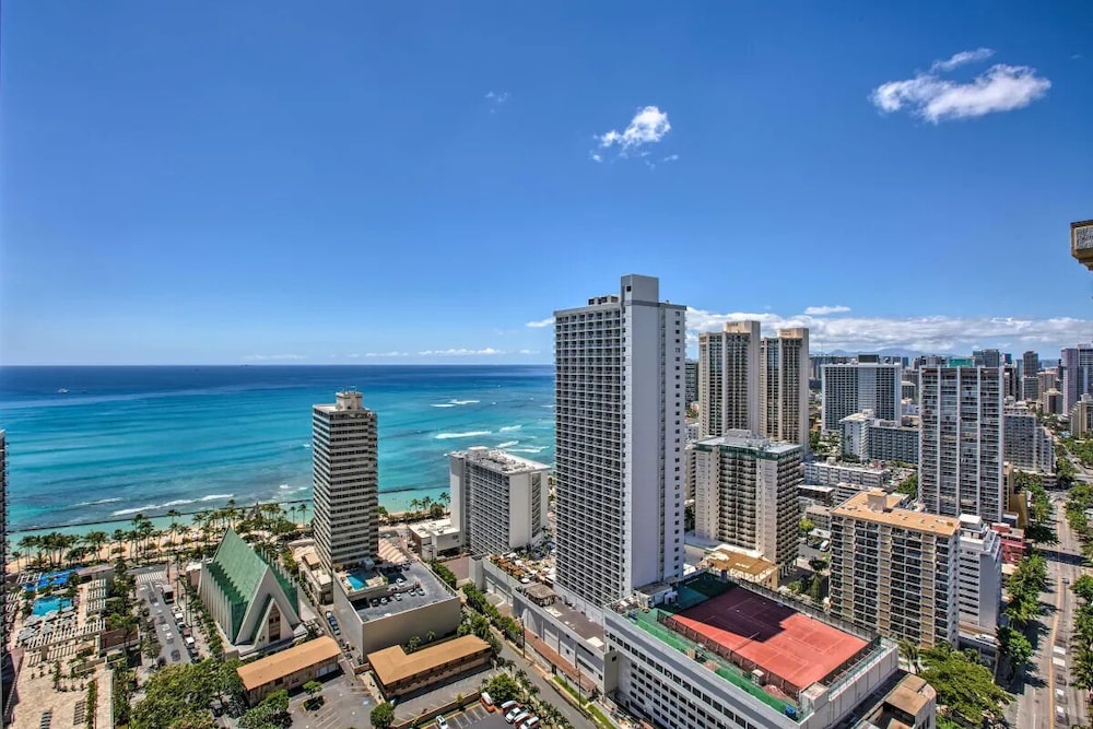 tower 1 suite 3514 kp 1 bedroom condo by redawning