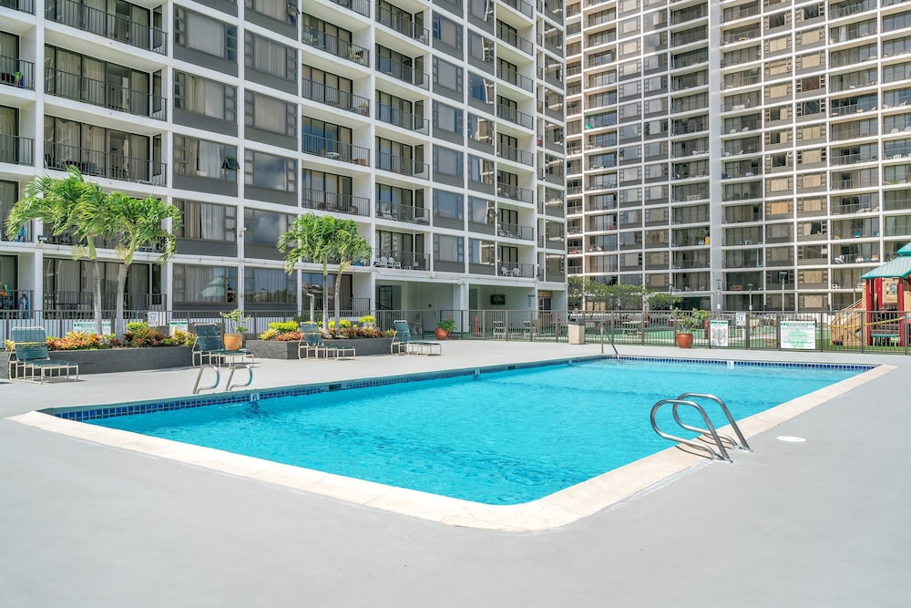 tower 1 suite 3514 kp 1 bedroom condo by redawning