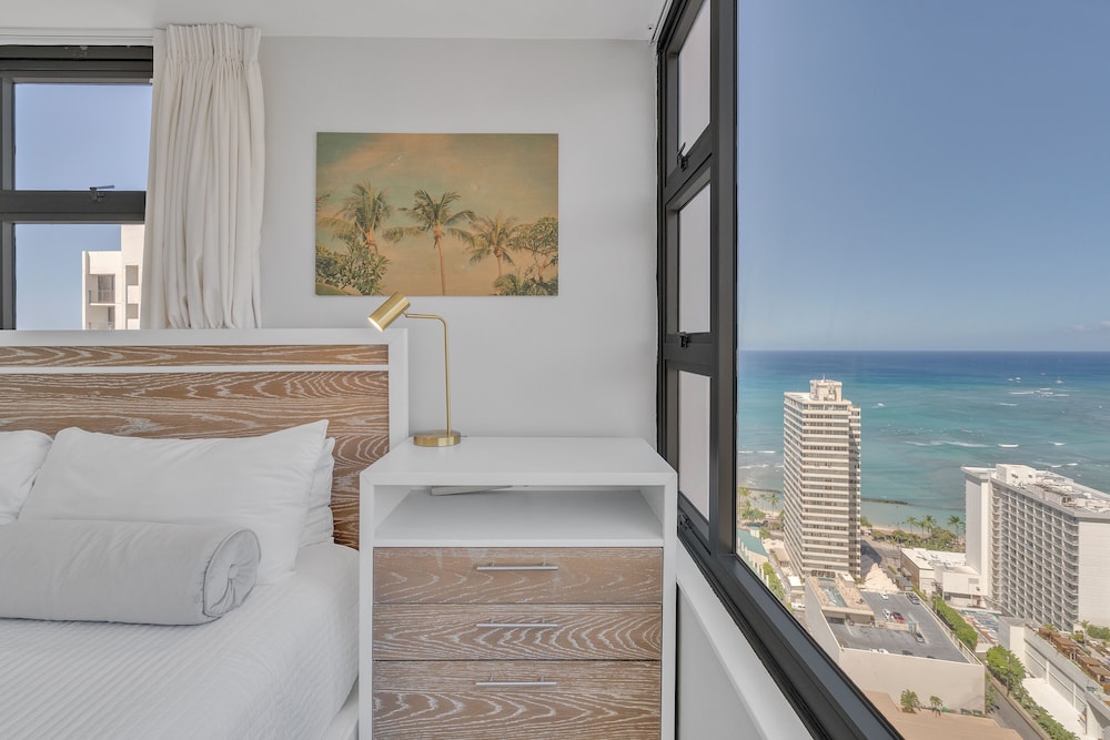tower 1 suite 3514 kp 1 bedroom condo by redawning