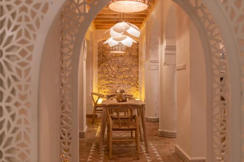riad nila